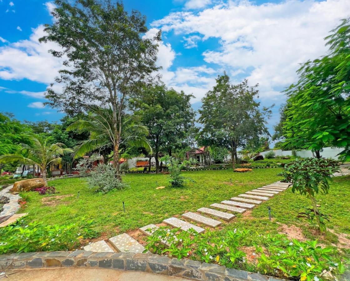 Ho Coc Park & Resort Xa Nhu Lam Bagian luar foto