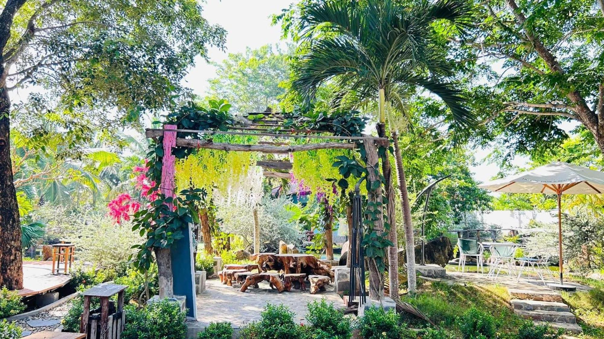 Ho Coc Park & Resort Xa Nhu Lam Bagian luar foto